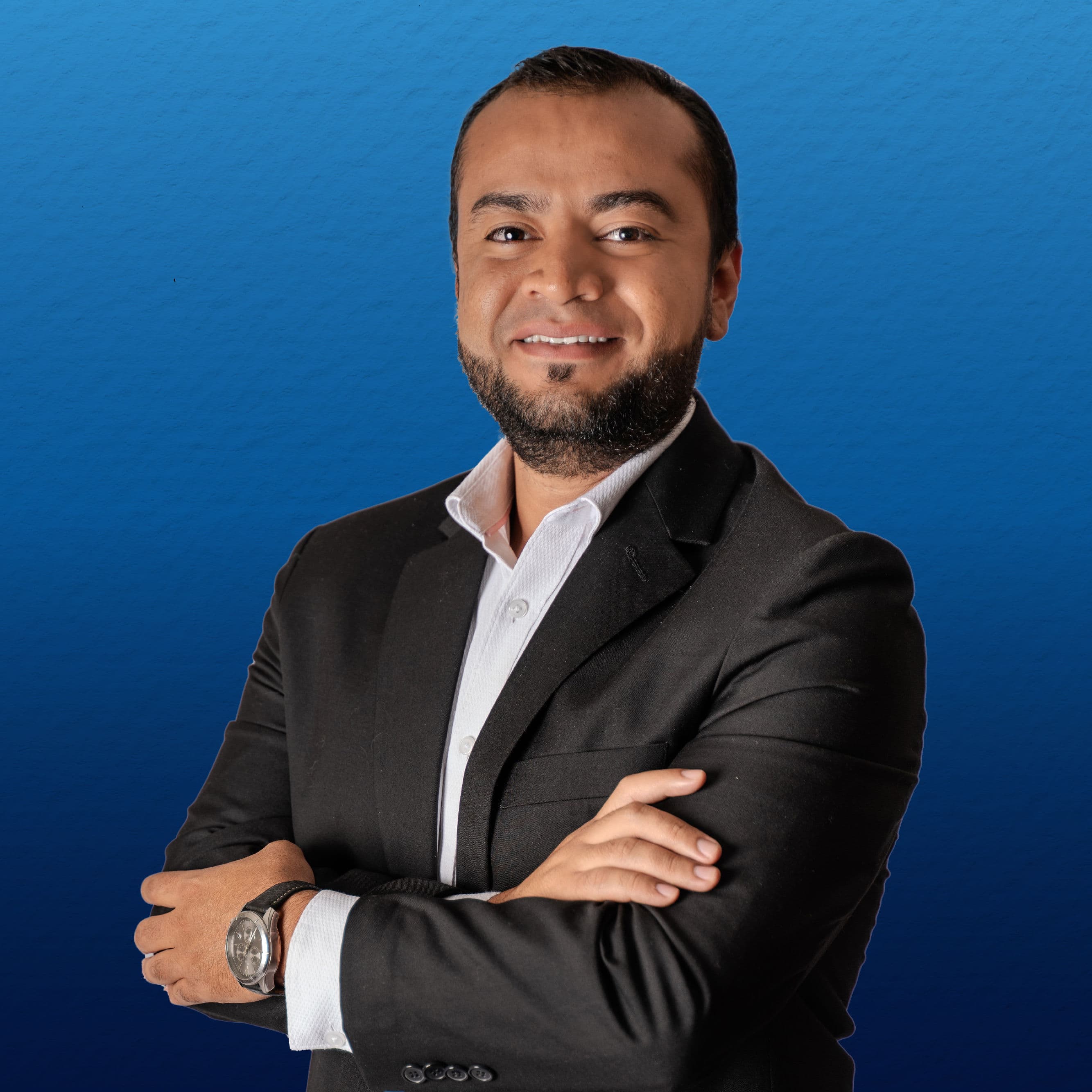 Alex - líder de desarrollo de software e IT en Innovaserv